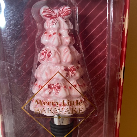 Pink Holiday Gift Set – Super Moon Candle Co. Candle + Pink Tree Bottle Stopper - Picture 4 of 8